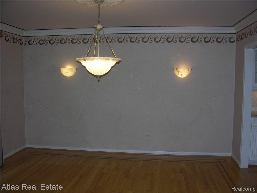 4920 Rivers Edge Drive Troy, MI 48098 - Photo 9 of 23 Rivers Edge 005