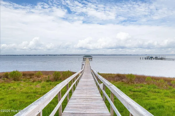 $1,150,000 | 206 Glenn Abby Drive, Morehead City, NC 28557