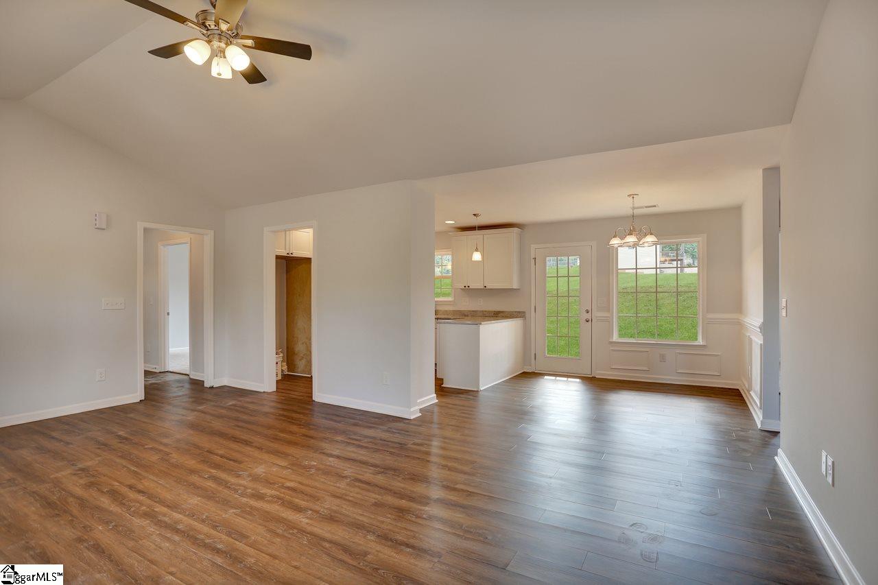 401 Old Hunts Bridge Road Greenville, SC 29617 - Photo 4 of 18 Gallery Image 4