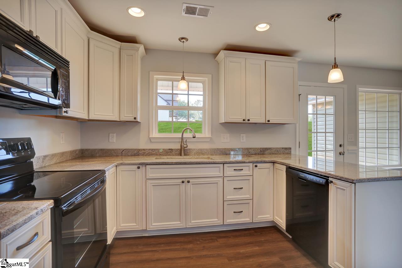 401 Old Hunts Bridge Road Greenville, SC 29617 - Photo 8 of 18 Gallery Image 8
