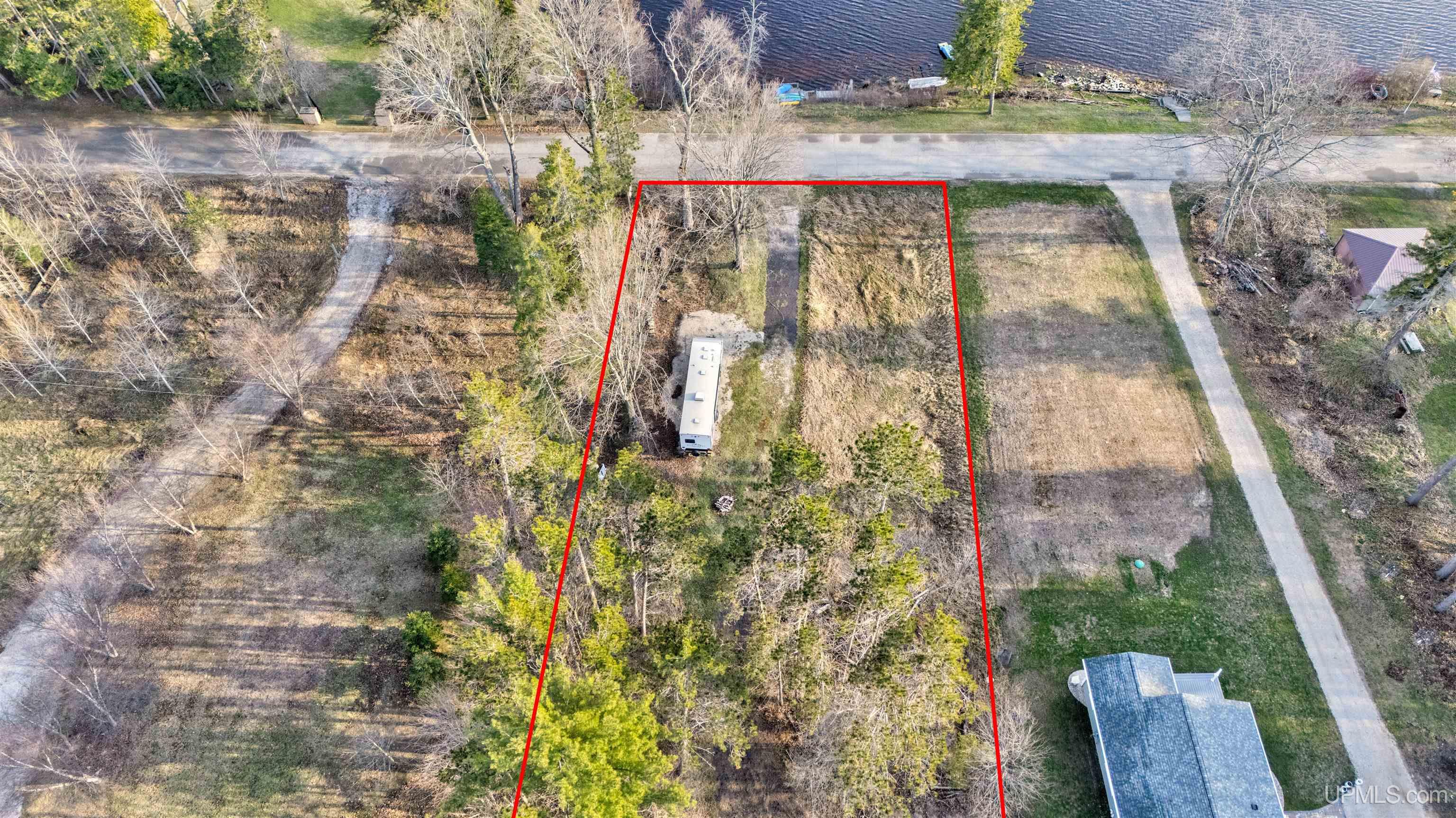 8136 Arrowhead Road Manistique, MI 49854 - Photo 6 of 20