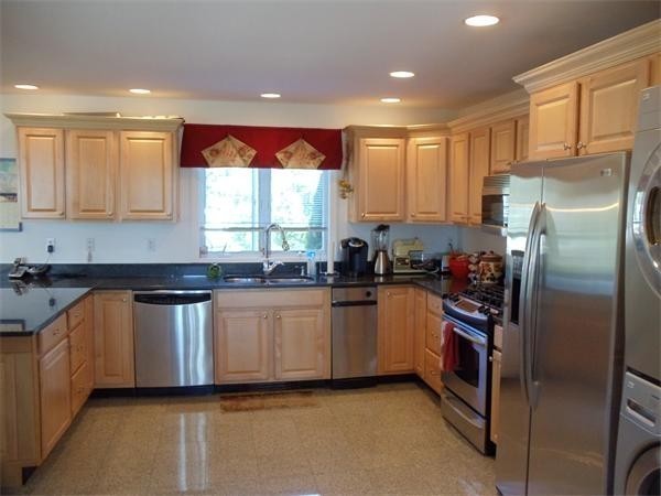 23 A Old County Road, Unit A Gloucester, MA 01930 - Photo 5 of 26 Gallery Image 5