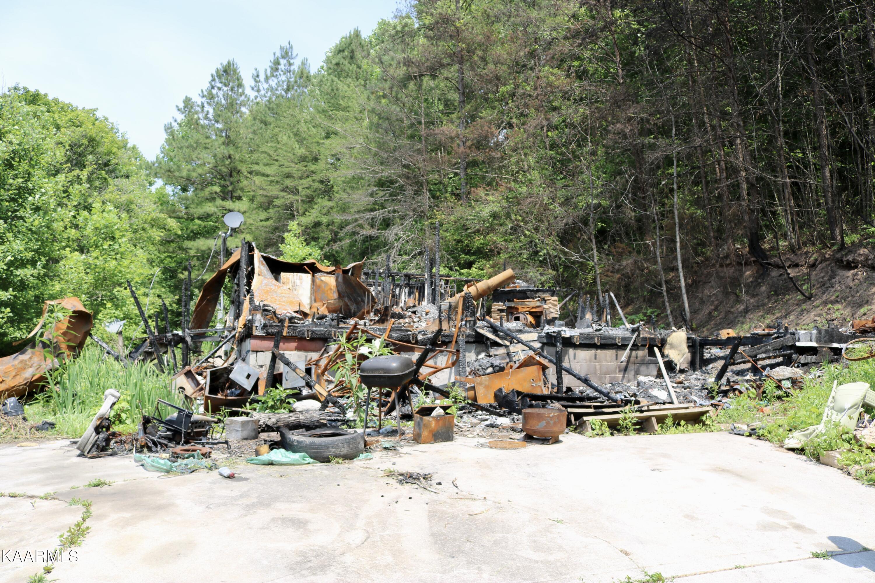 244 Old Springs Road Maynardville, TN 37807 - Photo 3 of 12 Scrap it!