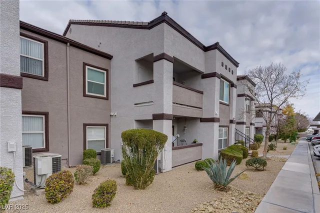 $2,094 | 7255 West Sunset Road, Unit 2155, Las Vegas, NV 89113