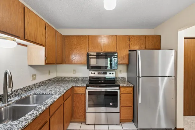 $149,900 | 3850 Plymouth Boulevard, Unit 117, Plymouth, MN 55446