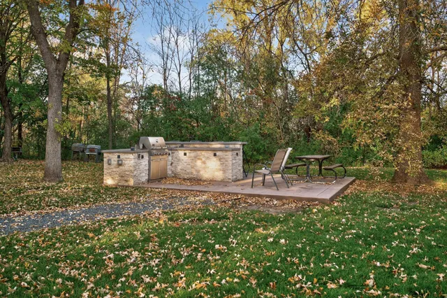 $149,900 | 3850 Plymouth Boulevard, Unit 117, Plymouth, MN 55446