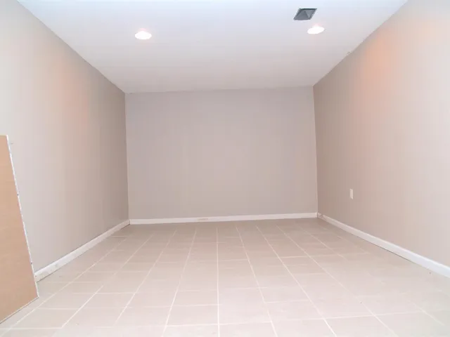 $2,400 | 2339 Pontiac Trail, Ann Arbor, MI 48105