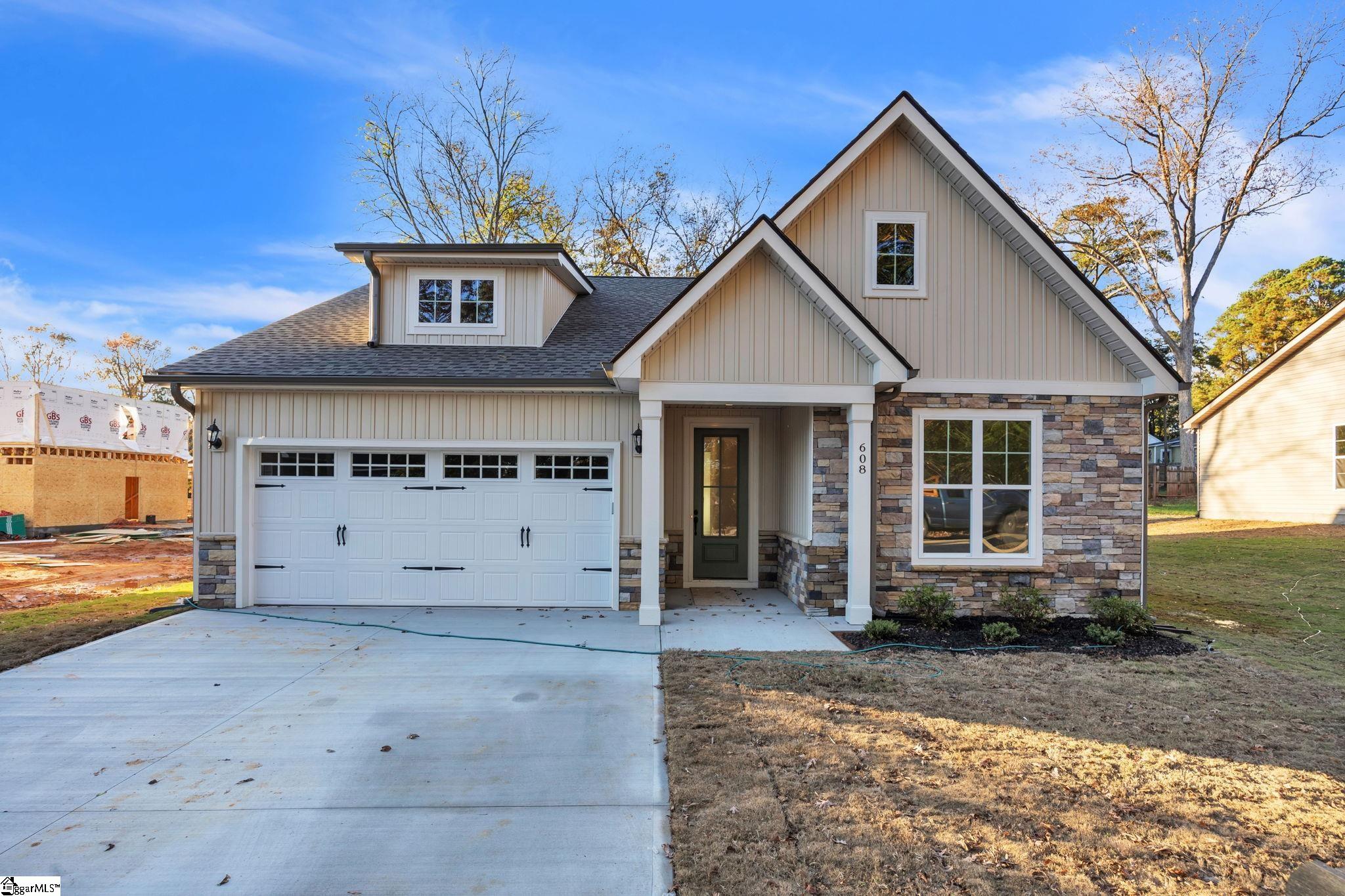 608 Caughlin Avenue Anderson, SC 29624 - Photo 1 of 25 Gallery Image 1