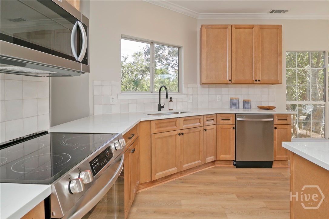 98 Picket Row Savannah, GA 31410 - Photo 7 of 34