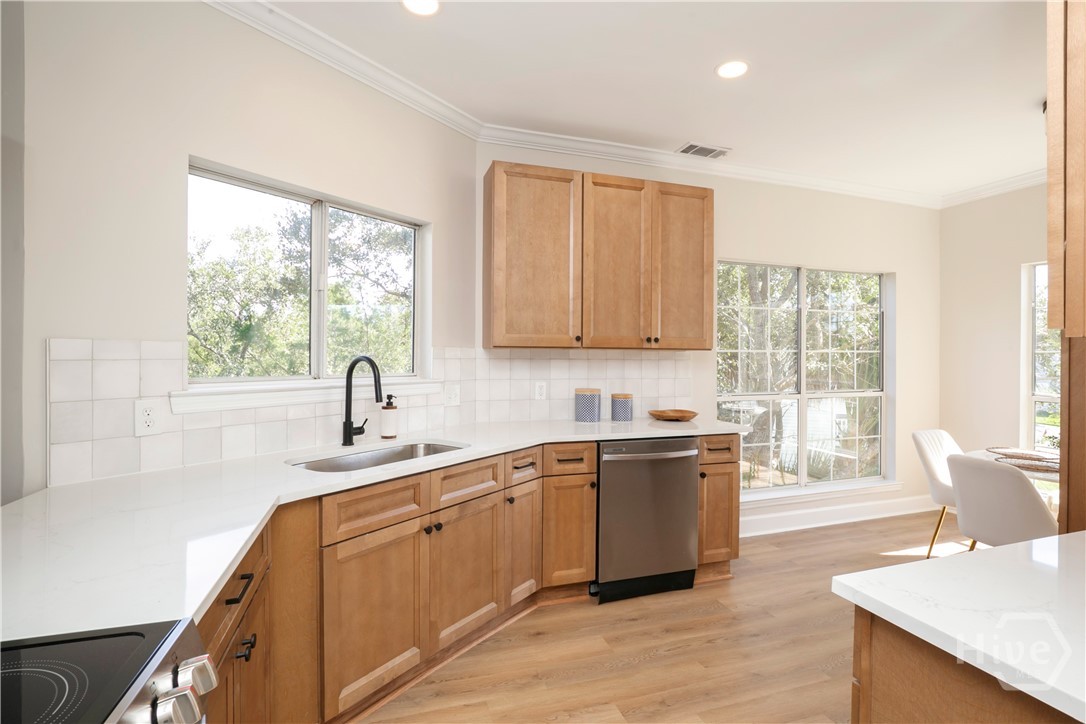 98 Picket Row Savannah, GA 31410 - Photo 8 of 34