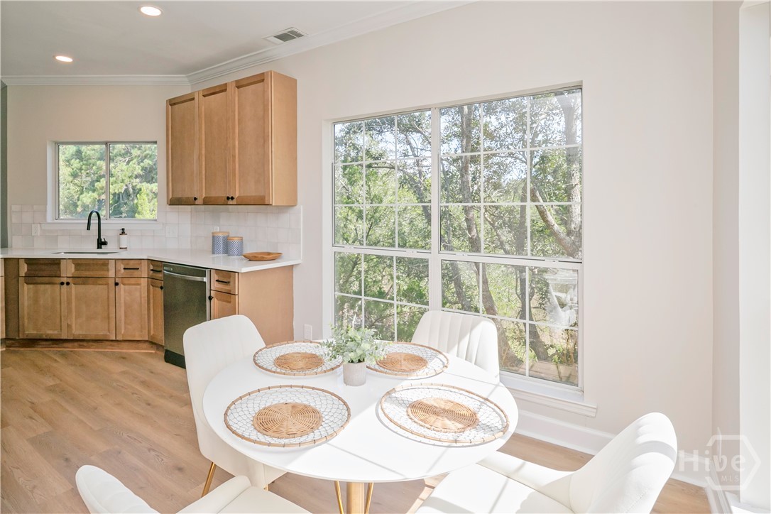 98 Picket Row Savannah, GA 31410 - Photo 10 of 34