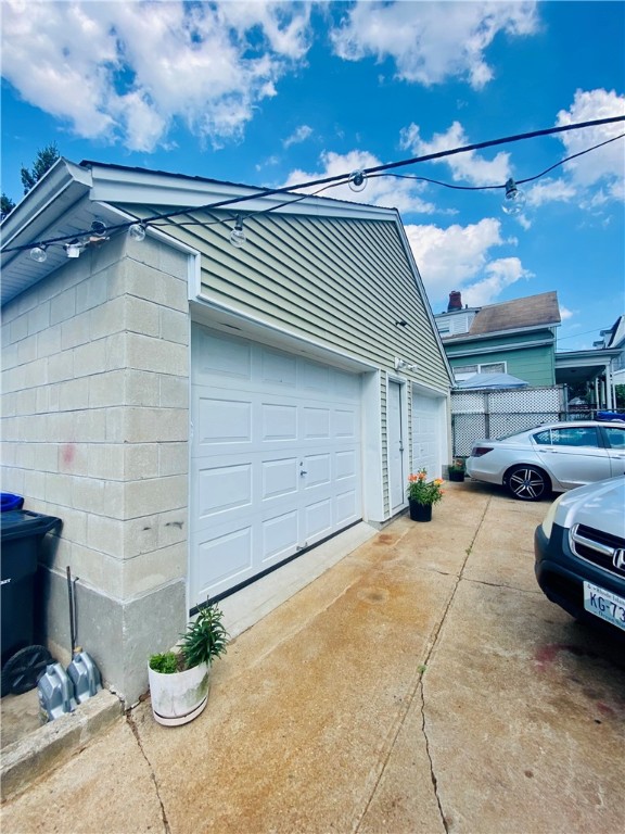 19 Sisson Street Pawtucket, RI 02860 - Photo 3 of 29 Gallery Image 3