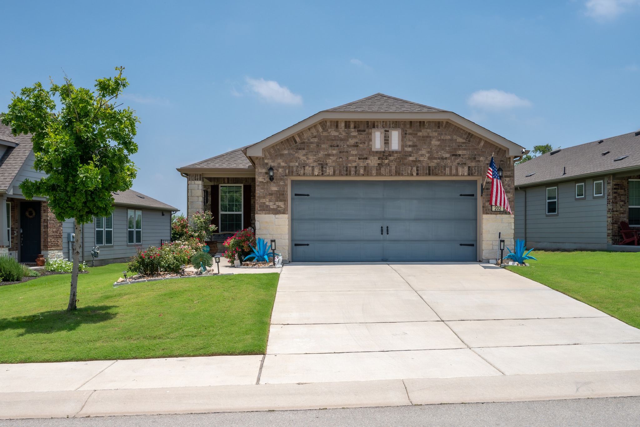 202 Yorktown Street Georgetown, TX 78633 - Photo 2 of 35 Welcome to 202 Yorktown St.