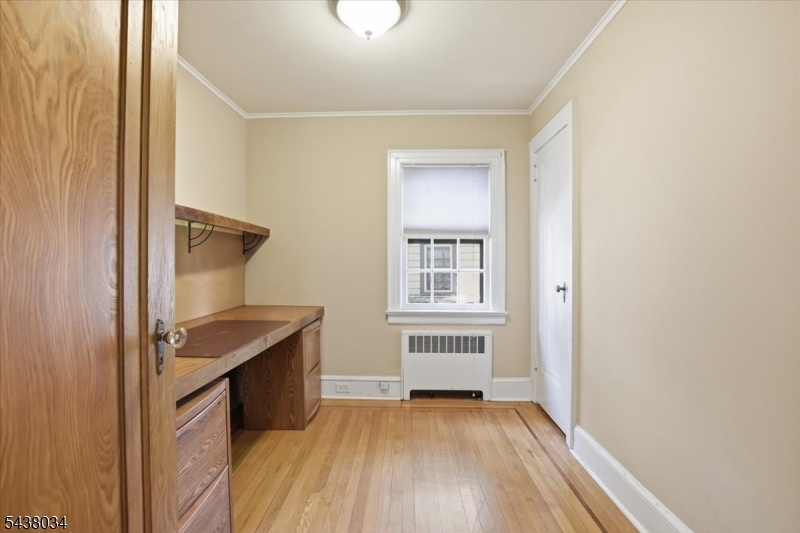 18 Burroughs Way Maplewood, NJ 07040 - Photo 22 of 42