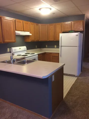 $925 | 109 East Luverne Street, Unit 214, Luverne, MN 56156