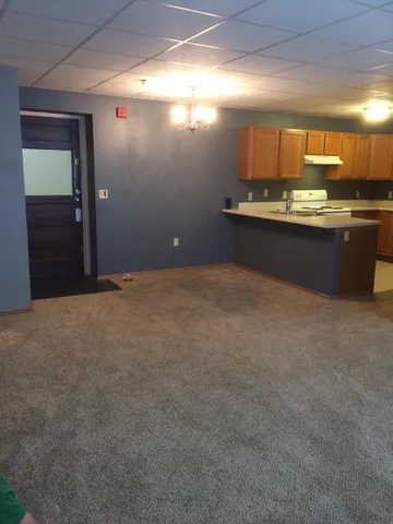 $925 | 109 East Luverne Street, Unit 214, Luverne, MN 56156