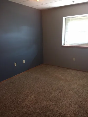 $925 | 109 East Luverne Street, Unit 214, Luverne, MN 56156