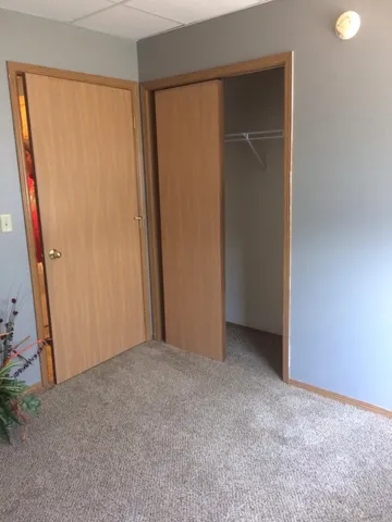 $925 | 109 East Luverne Street, Unit 214, Luverne, MN 56156