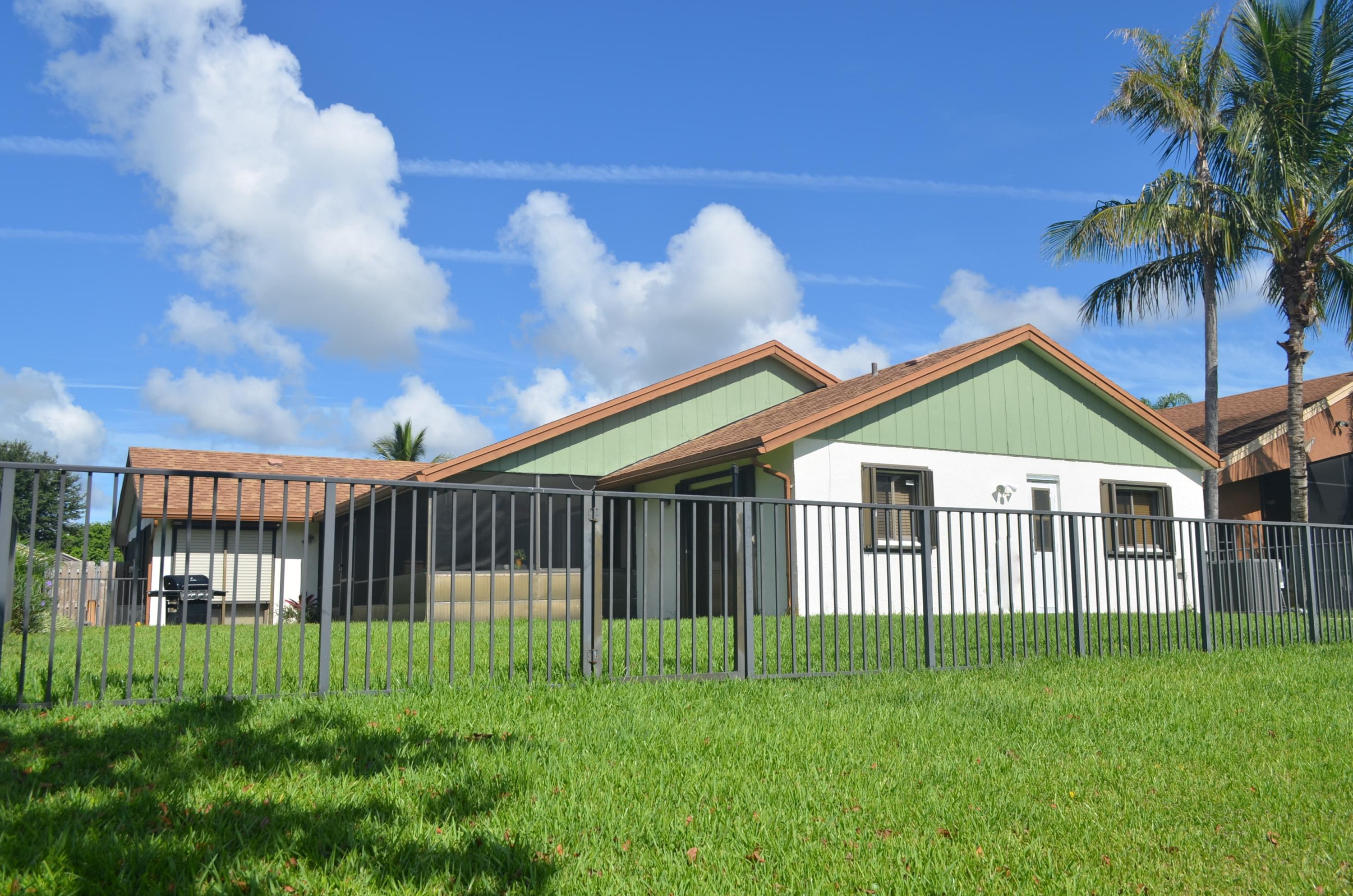 21518 Summertrace Circle Boca Raton, FL 33428 - Photo 16 of 28 Exterior Rear