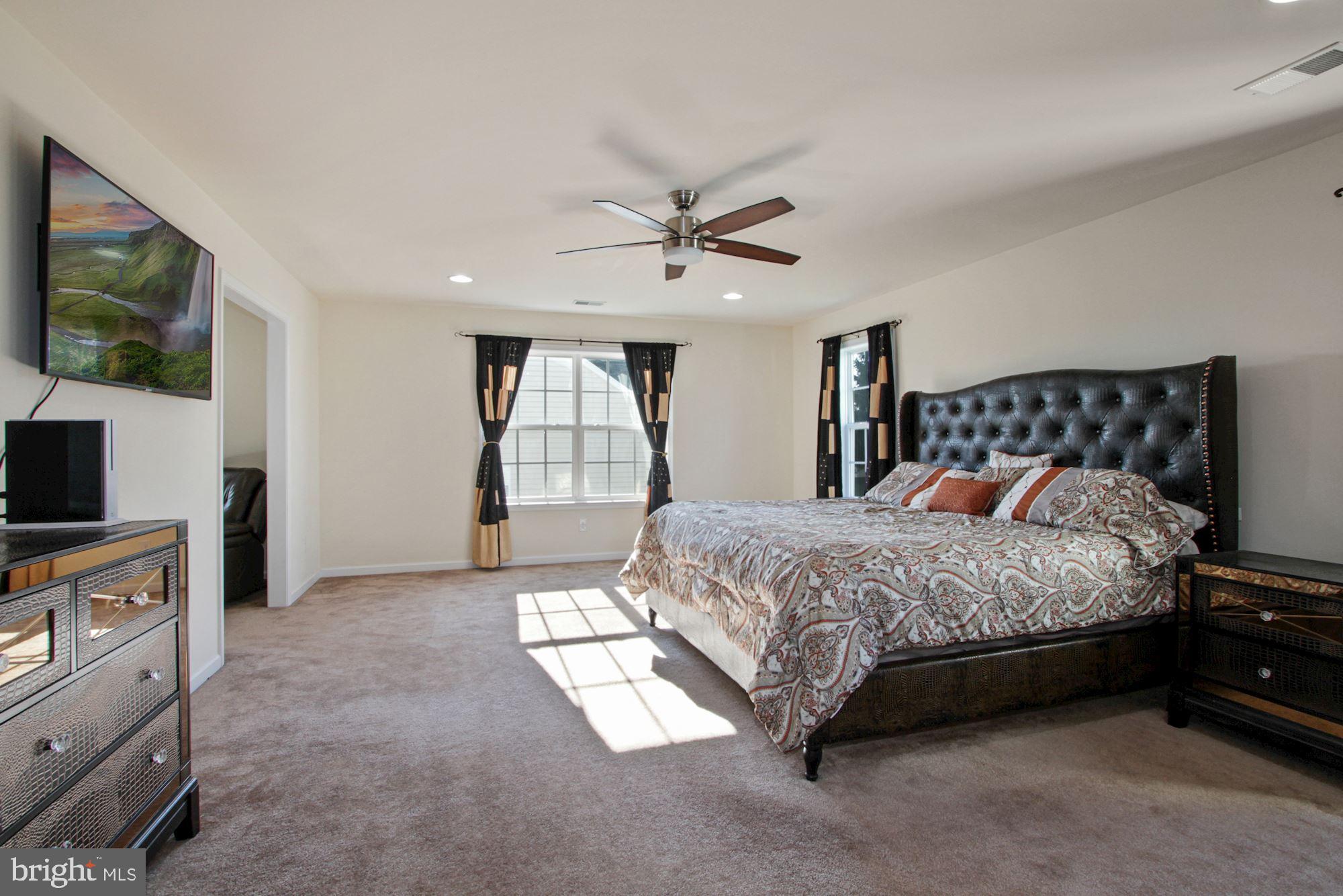 17 Abby Road Avondale, PA 19311 - Photo 33 of 65 Owners suite