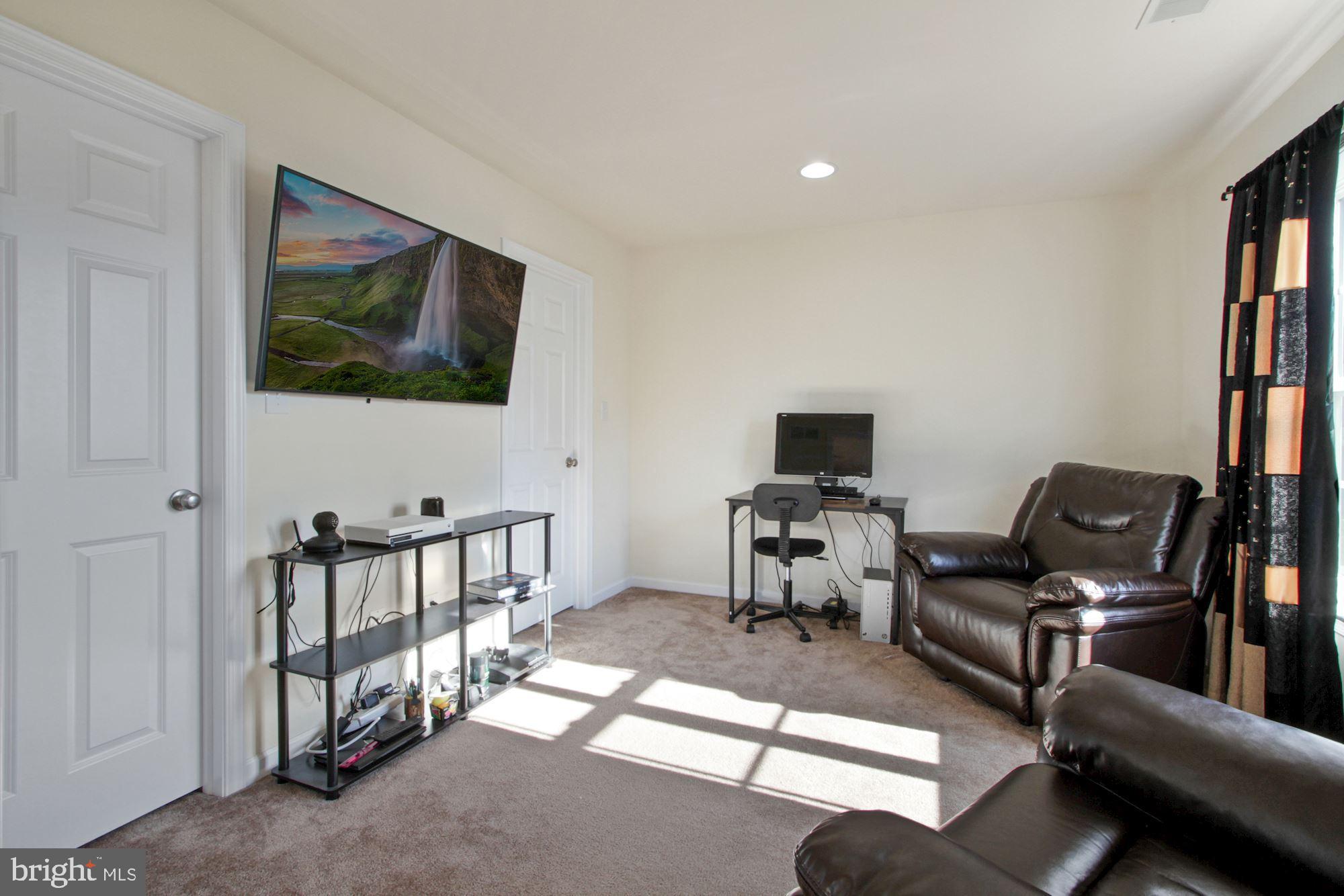 17 Abby Road Avondale, PA 19311 - Photo 39 of 65 Owners suite office or sitting area