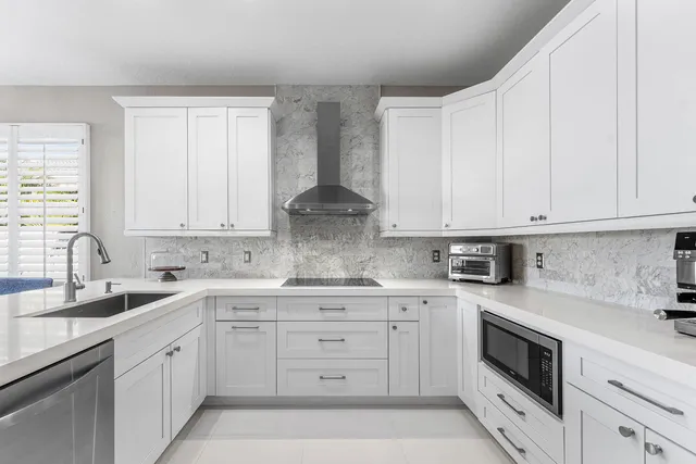 $7,900 | 121 Palm Circle, Lake Worth, FL 33462