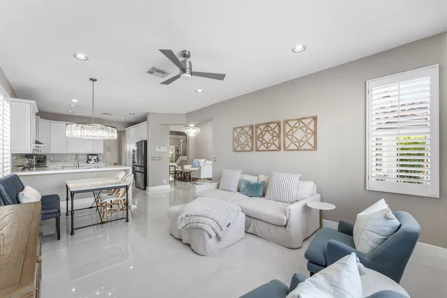 $7,900 | 121 Palm Circle, Lake Worth, FL 33462