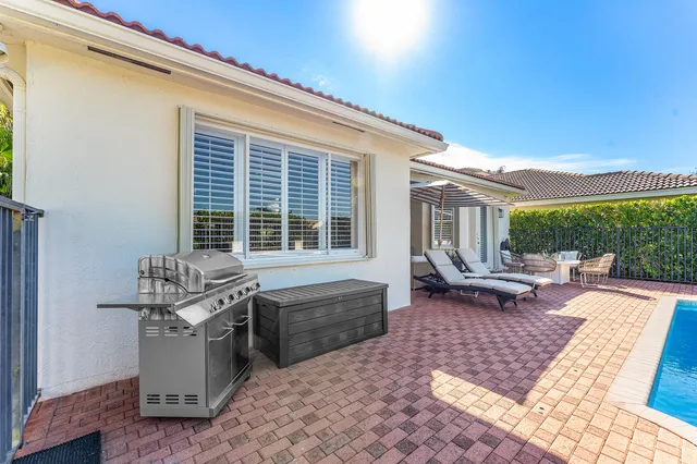 $7,900 | 121 Palm Circle, Lake Worth, FL 33462