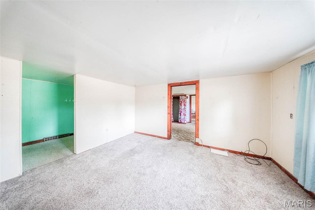 603 West Springfield Street St. James, MO 65559 - Photo 2 of 26