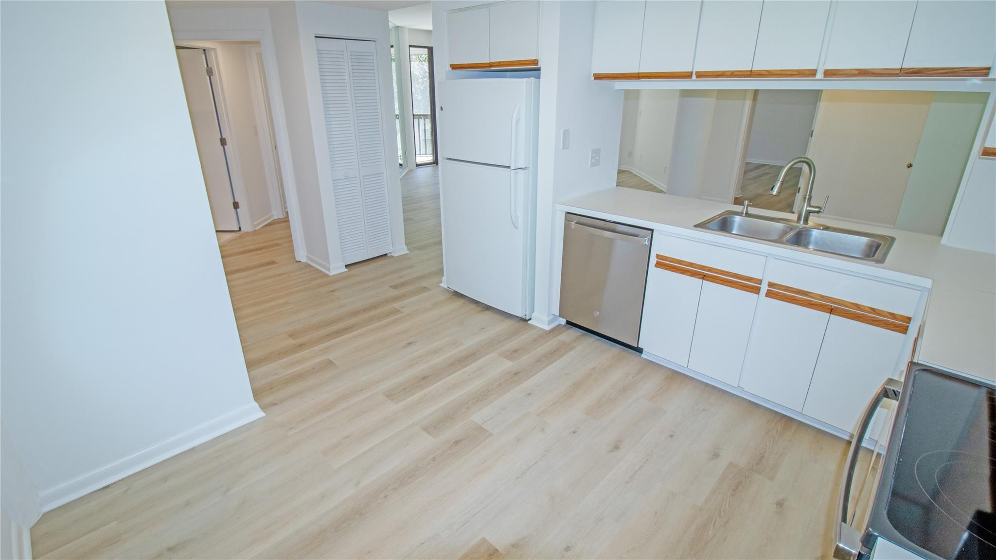 221 Northeast Plantation Road, Unit 213 Stuart, FL 34996 - Photo 12 of 33 Photo 12