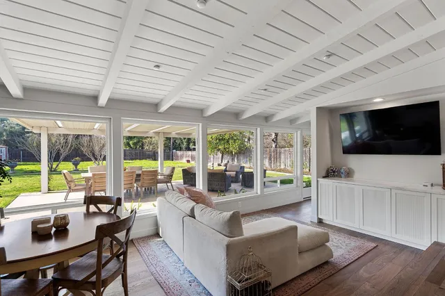 $1,125,000 | 1507 Los Molinos Way, Sacramento, CA 95864