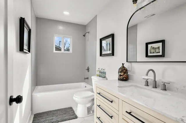 $1,125,000 | 1507 Los Molinos Way, Sacramento, CA 95864