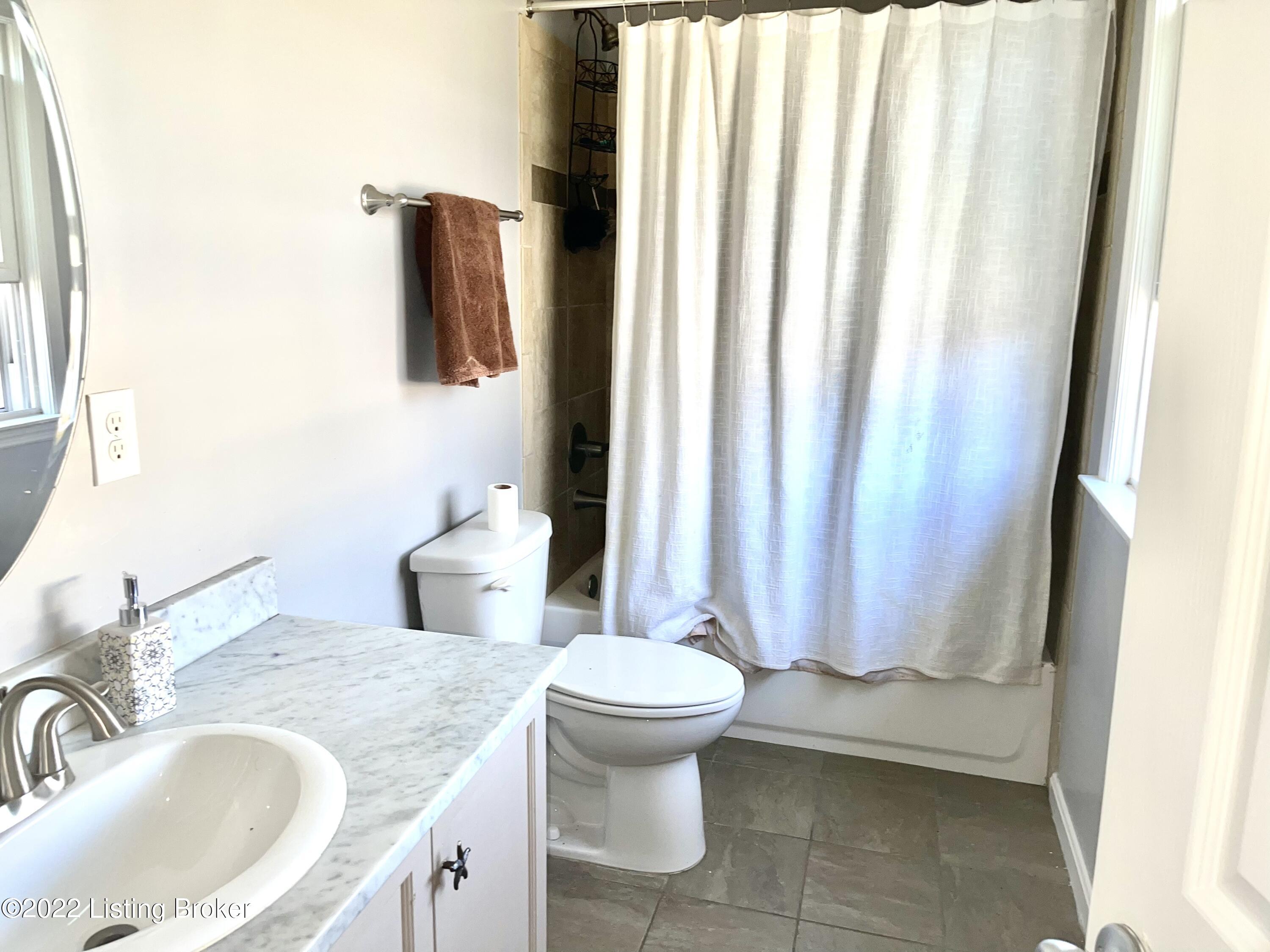 3506 Pirogue Road Louisville, KY 40299 - Photo 15 of 26 3E0E8BC5-73A4-4C24-B0BD-E738A7EF5AAA