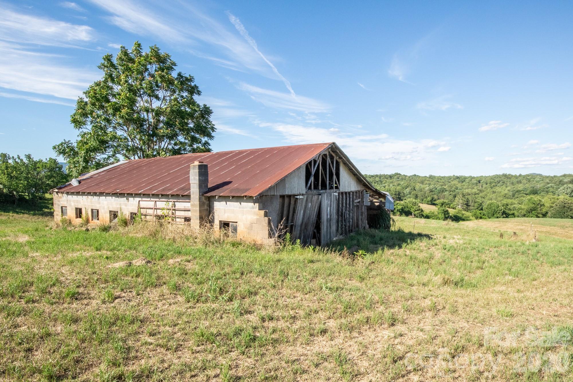 1779 Roundhill Church Road Traphill, NC 28685 - Photo 22 of 42
