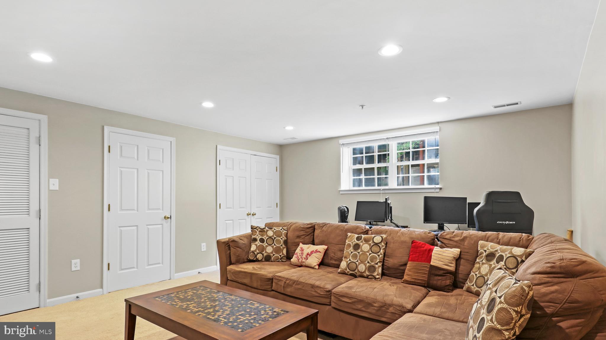 8327 Brooktree Street Laurel, MD 20724 - Photo 8 of 30