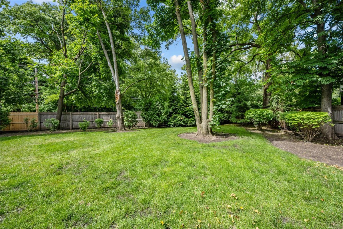 605 Arbor Vitae Road Winnetka, IL 60093 - Photo 75 of 84