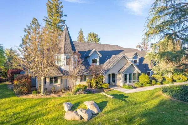 $1,775,000 | 2649 Heritage Avenue, Clovis, CA 93619