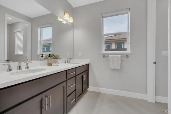 $824,950 | 580 Kingbird Circle, Vacaville, CA 95688