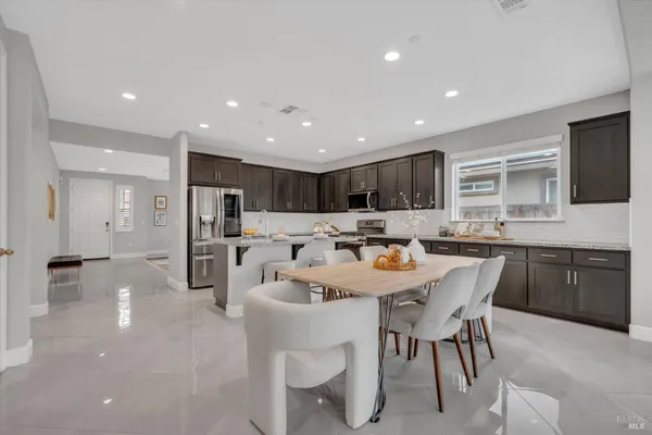$824,950 | 580 Kingbird Circle, Vacaville, CA 95688