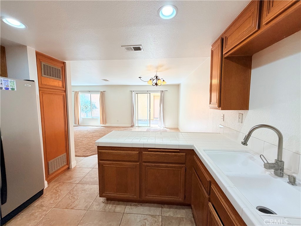 25152 Steinbeck Avenue, Unit B Stevenson Ranch, CA 91381 - Photo 9 of 27
