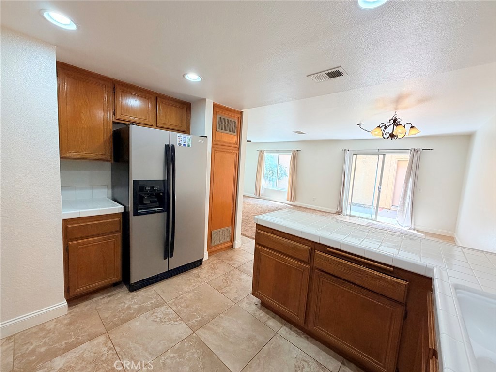 25152 Steinbeck Avenue, Unit B Stevenson Ranch, CA 91381 - Photo 10 of 27