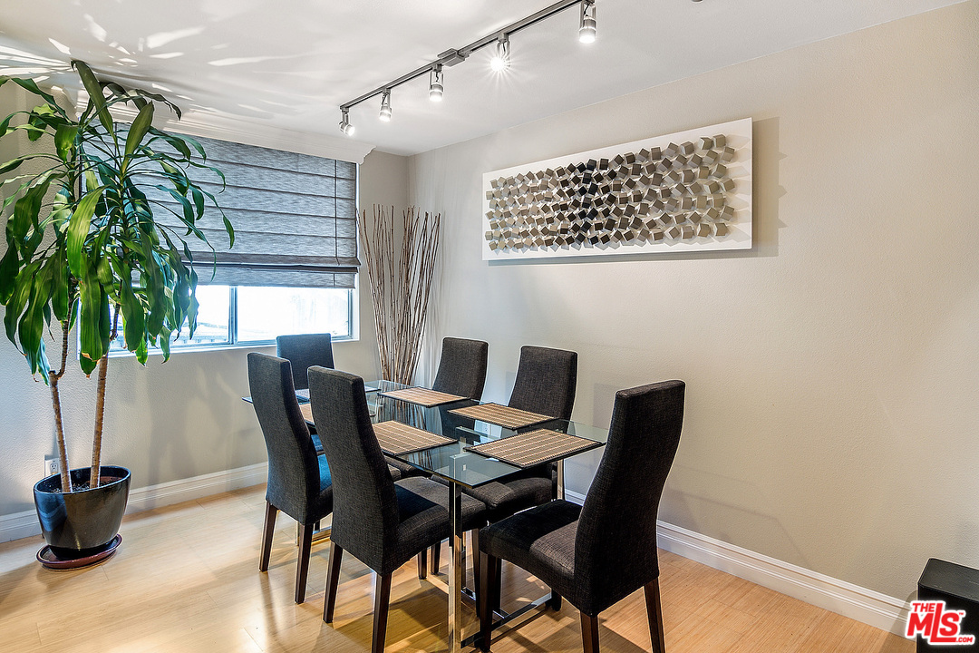 960 North San Vicente Boulevard, Unit 3 West Hollywood, CA 90069 - Photo 11 of 28