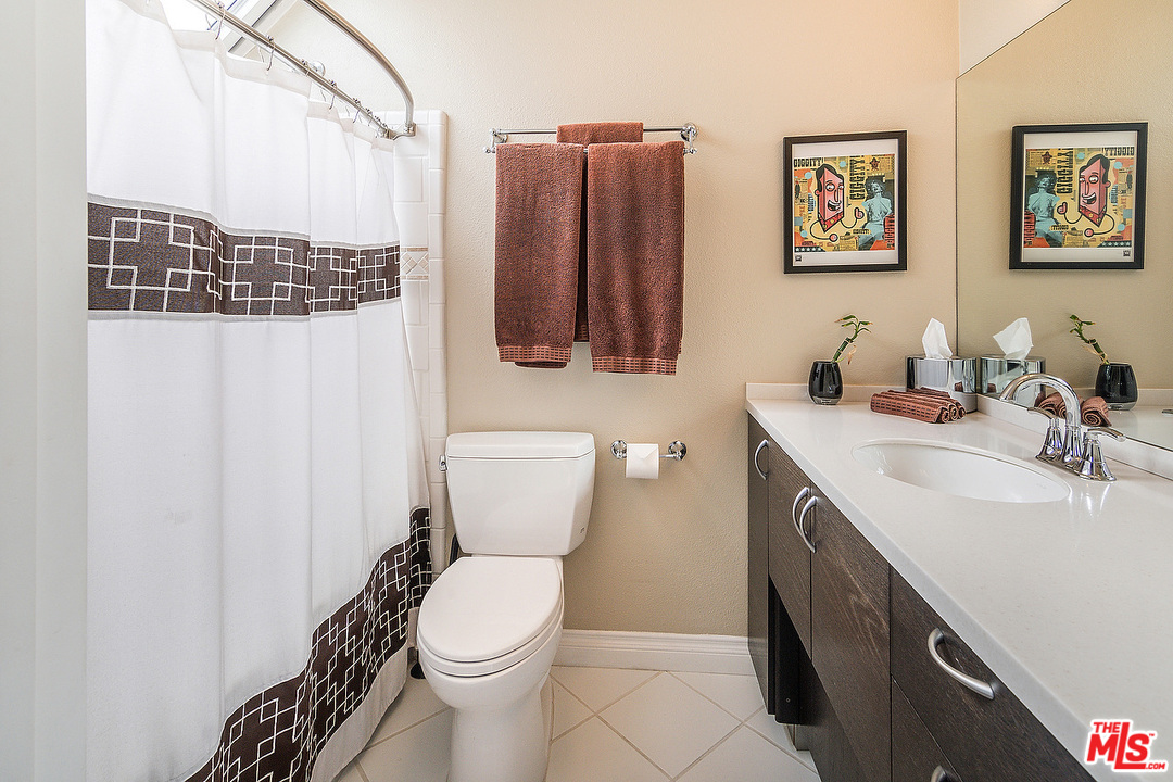 960 North San Vicente Boulevard, Unit 3 West Hollywood, CA 90069 - Photo 21 of 28