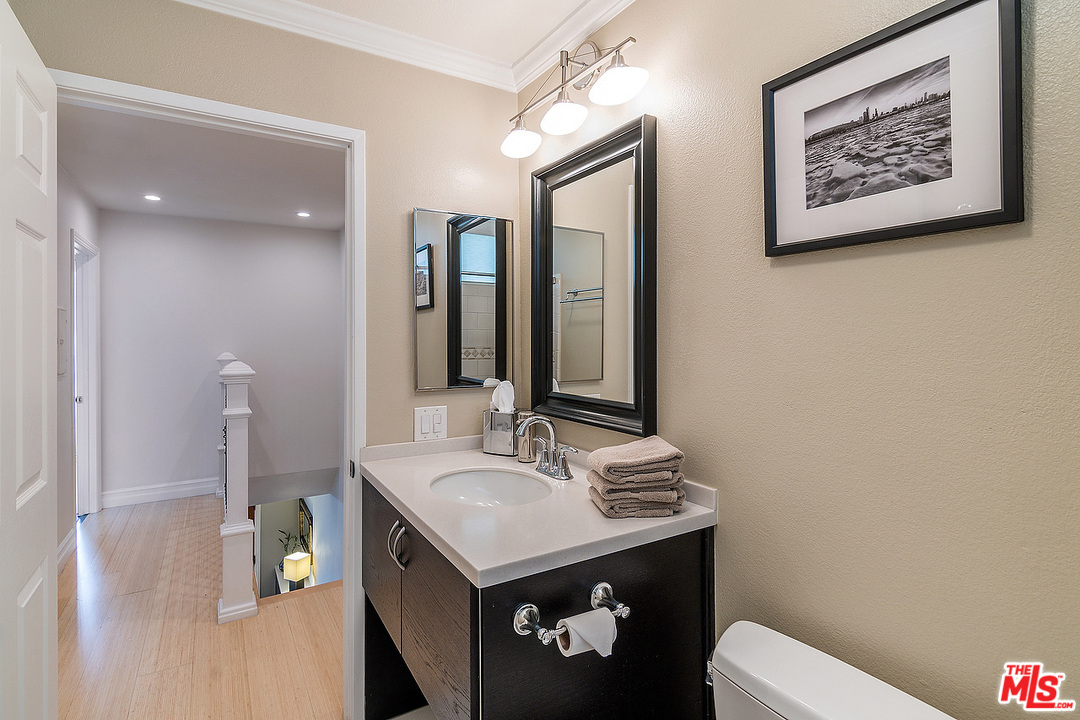 960 North San Vicente Boulevard, Unit 3 West Hollywood, CA 90069 - Photo 25 of 28