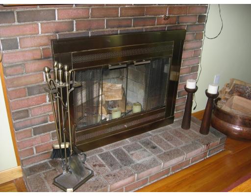 18 Ellen Road Burlington, MA 01803 - Photo 17 of 23 Gallery Image 17