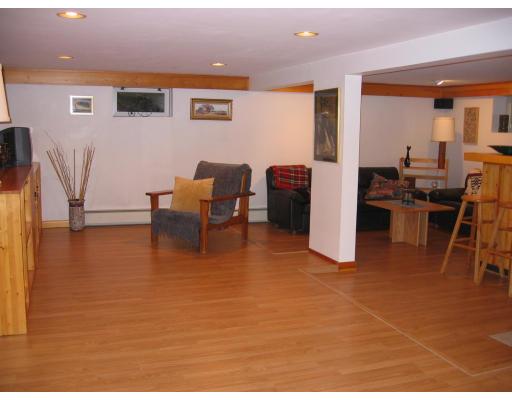 18 Ellen Road Burlington, MA 01803 - Photo 20 of 23 Gallery Image 20