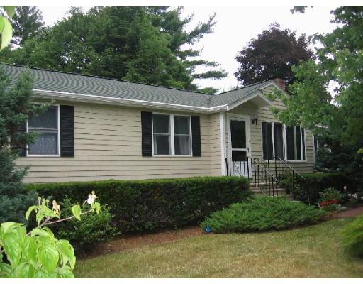 18 Ellen Road Burlington, MA 01803 - Photo 3 of 23 Gallery Image 3