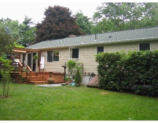 18 Ellen Road Burlington, MA 01803 - Photo 4 of 23 Gallery Image 4