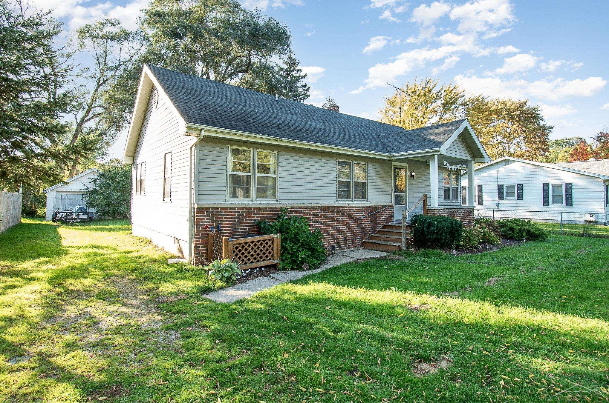 3774 Mack Road Saginaw, MI 48601 - Photo 1 of 18 50127296.JPG