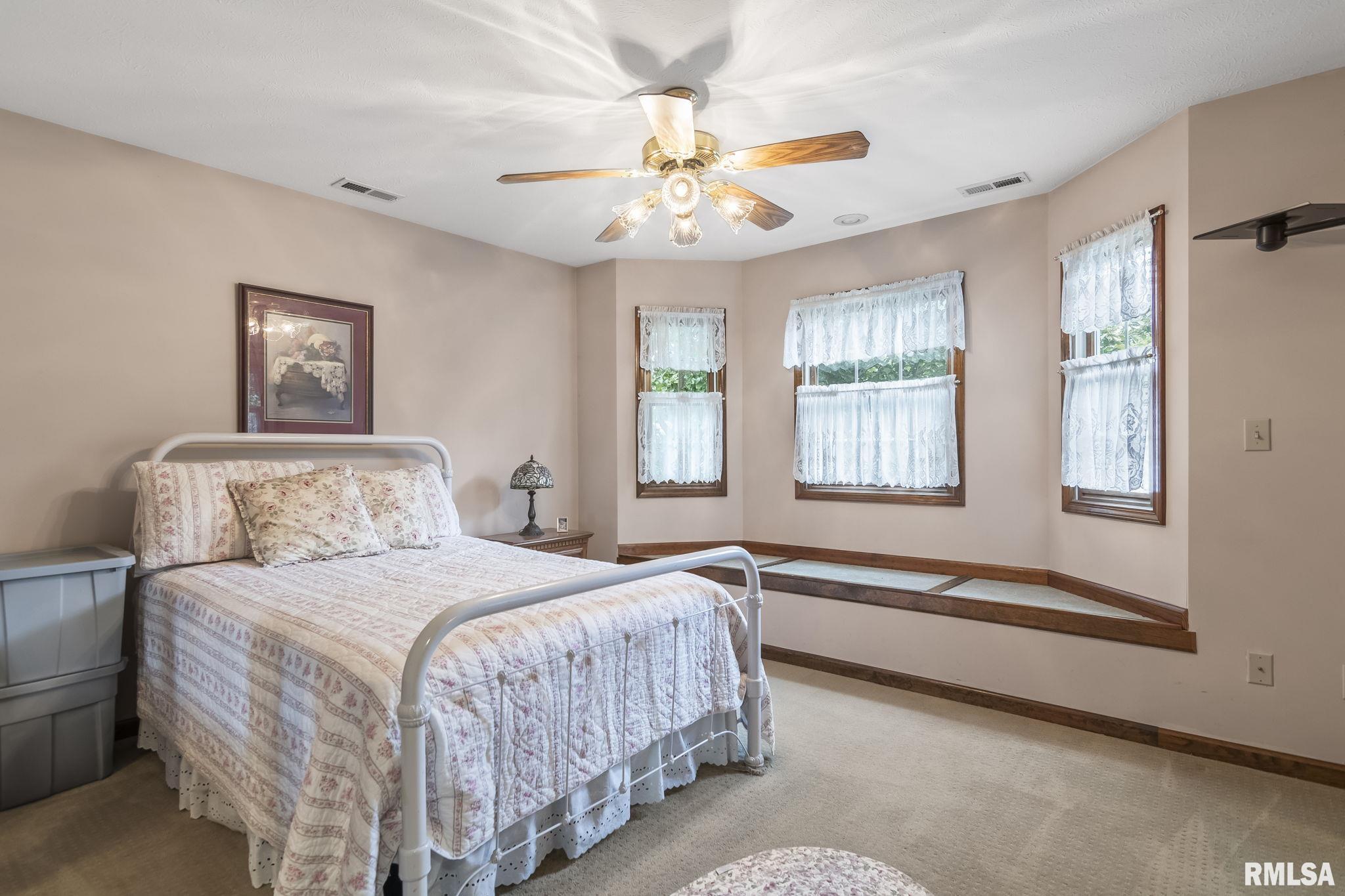 218 Vincent Street Springfield, IL 62707 - Photo 32 of 47